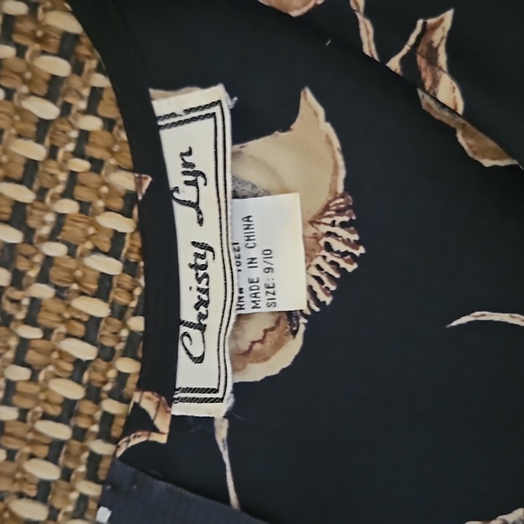 Ladies/Juniors Floral Maxi Dress - Picture 9 of 11